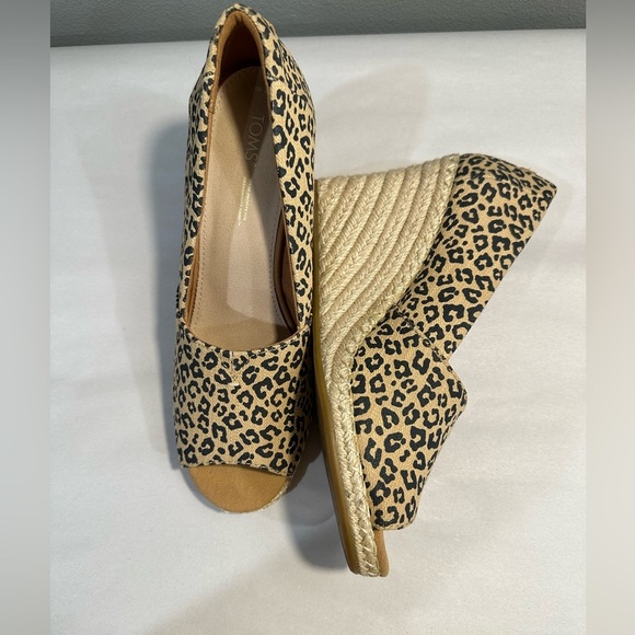 TOMS Leopard Print Michelle Espadrille Wedge Sandals size - Picture 1 of 8